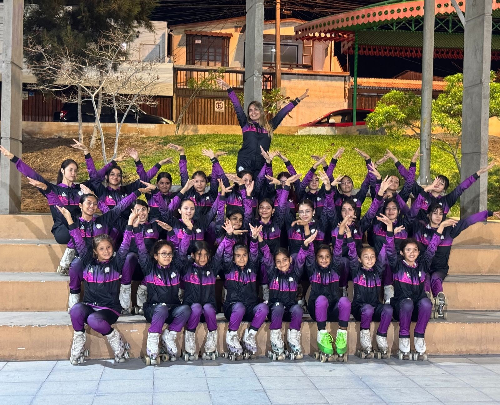 Equipo de patinaje en presentación